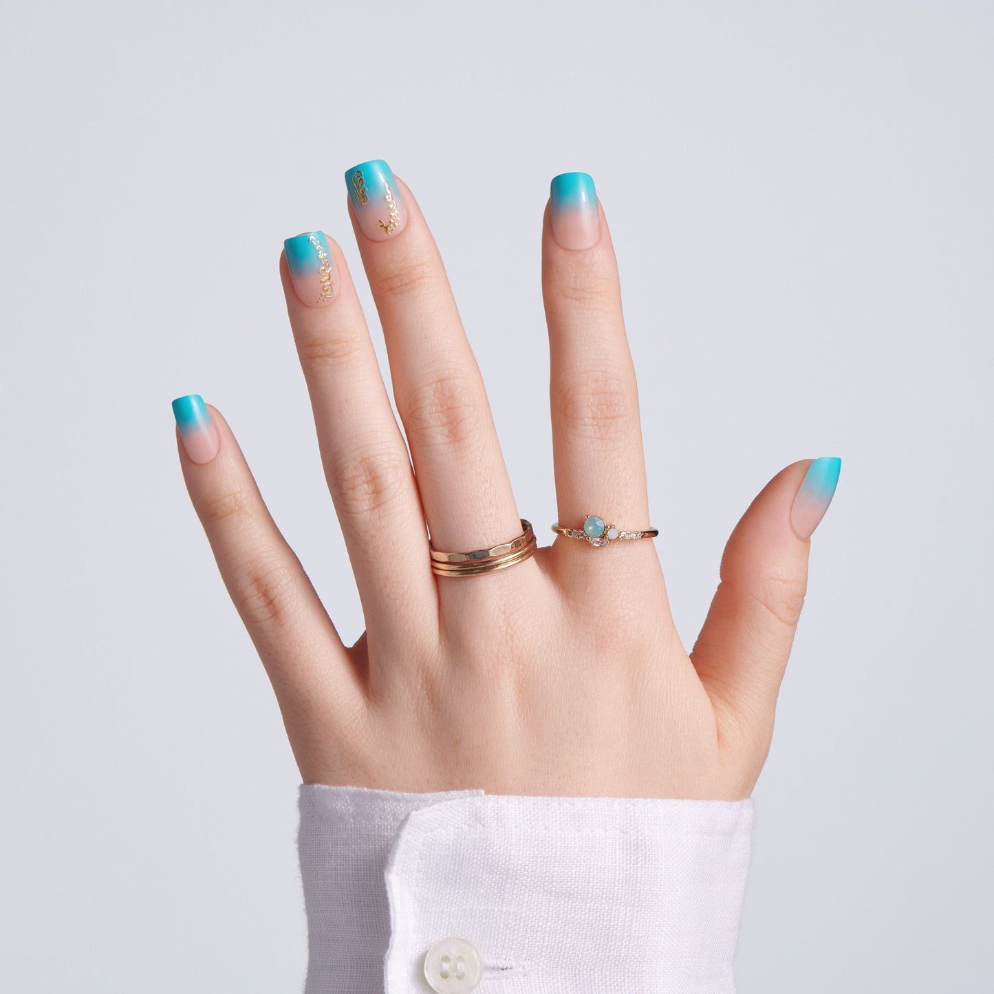 Kiss Glam Jeweled Press On Fake Glue Nails - Hello Sunshine | 3D & Jewel Design, Blue & White, Short, Squoval