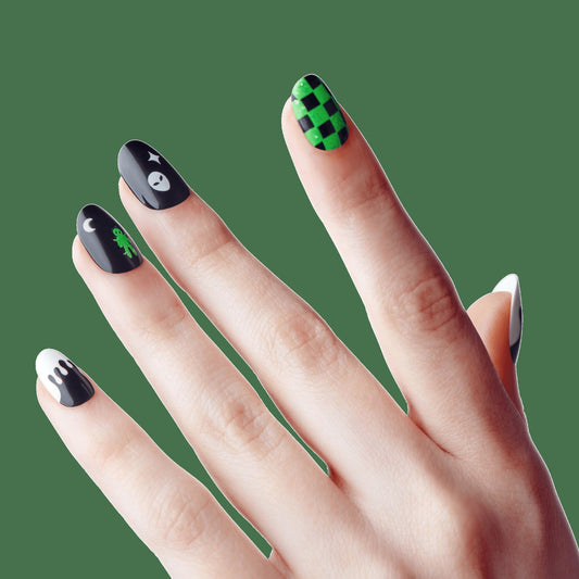 Kiss Voguish Fantasy Glow-In-The-Dark Halloween Press On Glue Nails - Dark Clowns